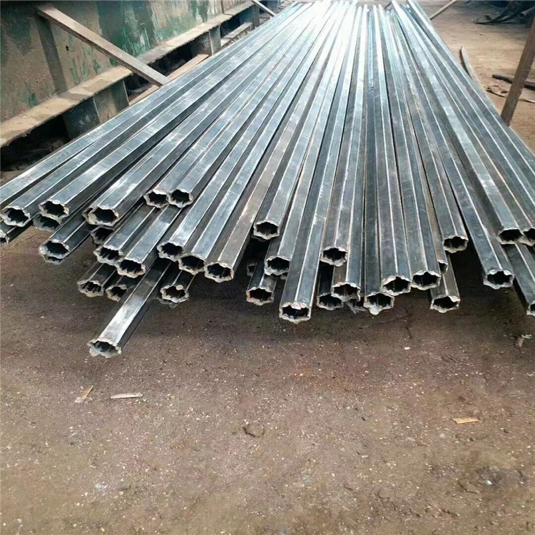 黑龍江半圓形異型鋼管20#45#Q235材質(zhì)廠家直銷機(jī)械農(nóng)機(jī)配件